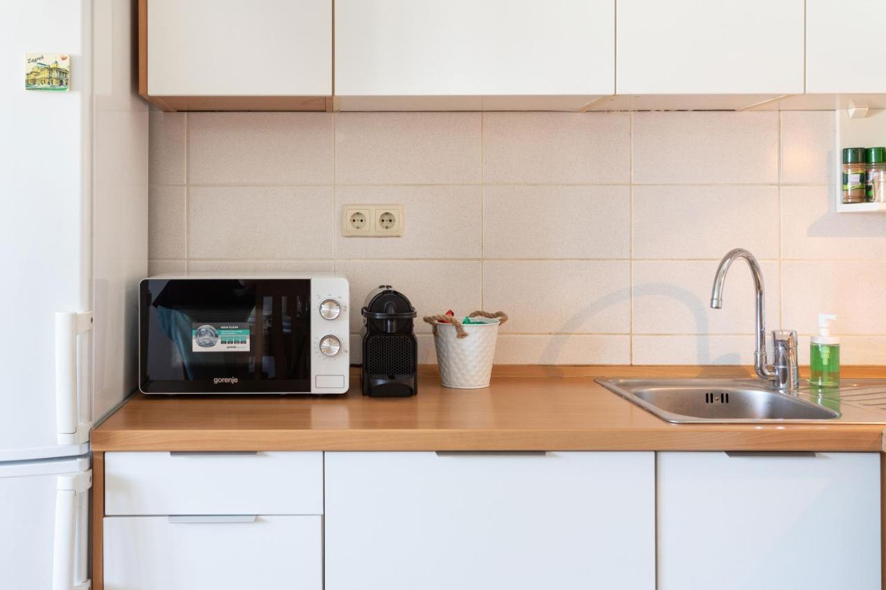 Spacious 2Bdr Apartment With A Cute Balcony Zagreb Exterior photo